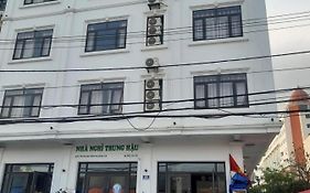 Nhà Nghỉ Trung Hậu